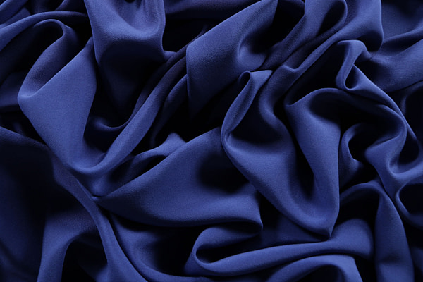 Tessuto Crepe De Chine Sorrento Zaffiro per Abbigliamento