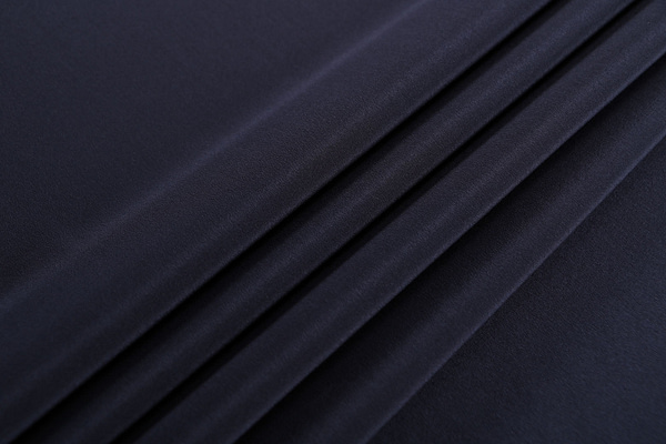Navy blue crêpe de chine fabric in pure silk | new tess