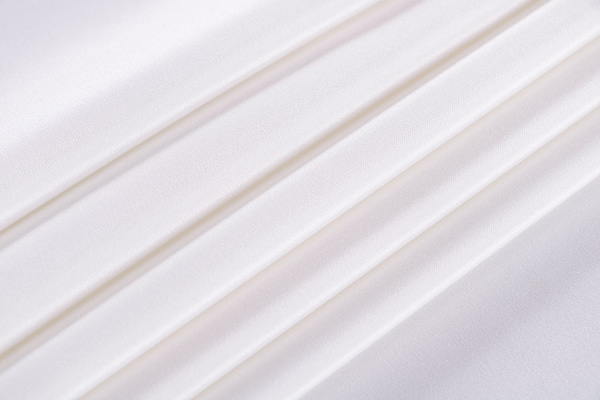 Optical white cady fabric in pure silk | new tess