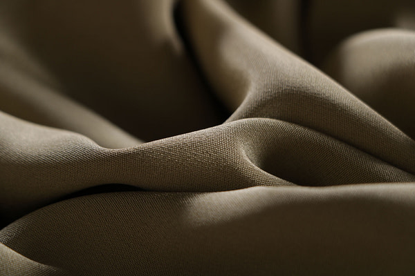 Tissu Couture Drap olive en Soie