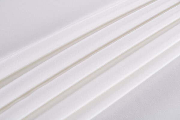Ivory white cady fabric in pure silk | new tess