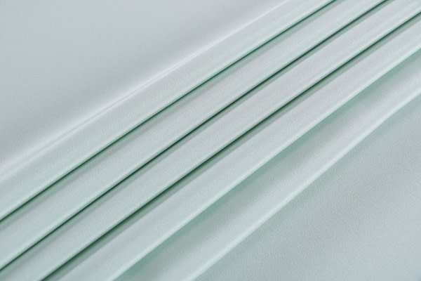 Chlorophyll green cady fabric in pure silk | new tess