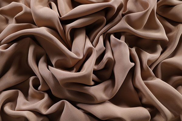 Tissu Couture Drap Marron miel en Soie