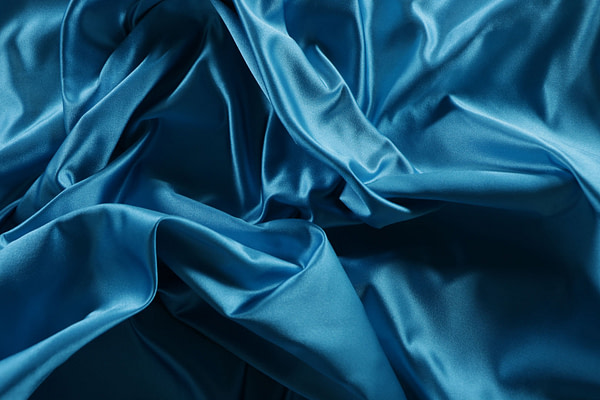 Turquoise blue pure silk duchesse fabric | new tess