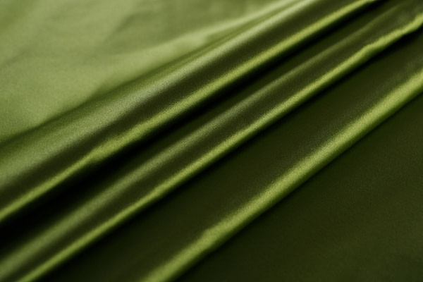 Moss green pure silk duchesse fabric | new tess