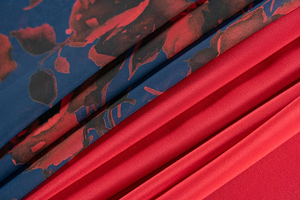 Tissu Couture Crêpe de Chine Rouge rubis en Soie
