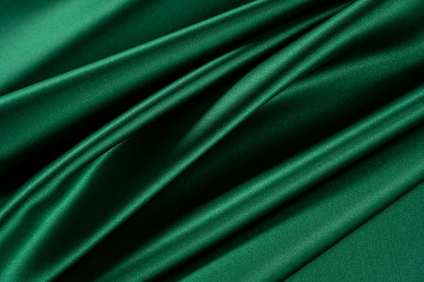 Tissu Couture Crêpe Satin Vert émeraude en Soie