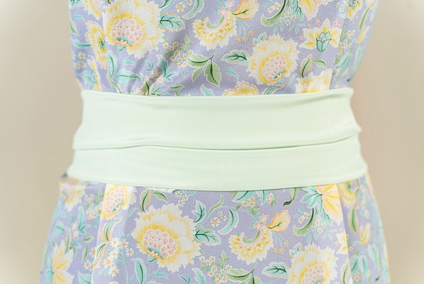 Tessuto Crepe Fiori Etnici ST000672 per Abbigliamento