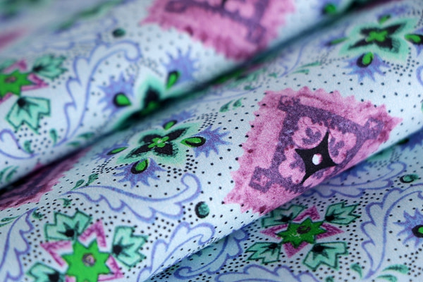 Tie Print Apparel Fabric ST000660