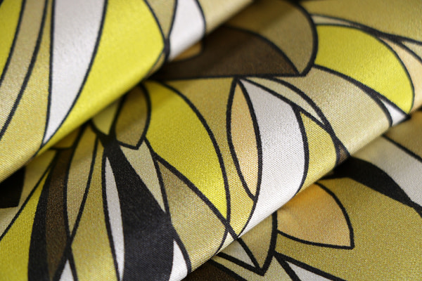 Abstract Print Apparel Fabric ST000805