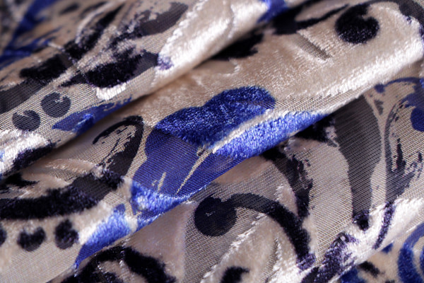 Flowers Print, Velvet Apparel Fabric ST000897