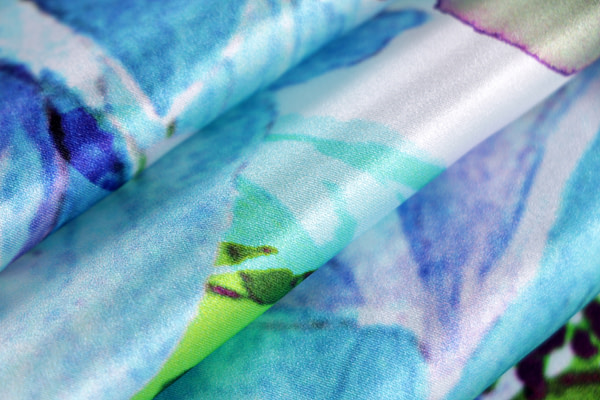 Abstract Print Apparel Fabric ST000910