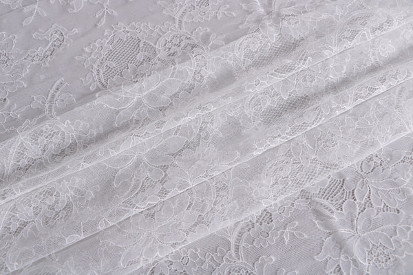 Laces-Embroidery Apparel Fabric TC001279