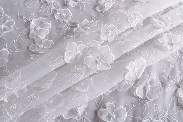 Tissu Couture  Dentelle et Broderie TC001300