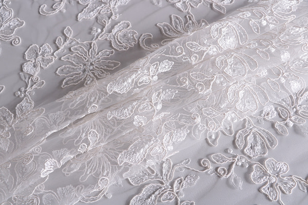 Tissu Couture  Dentelle et Broderie TC001304