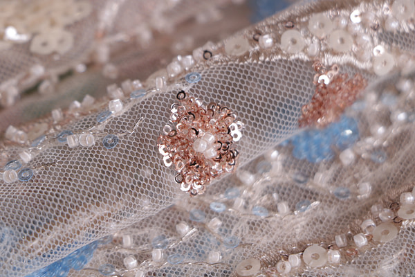 Tessuto Tulle Ricamo Ramage con Fiori TC001396 per Abbigliamento