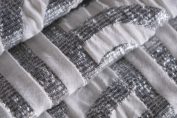 Geometric Jacquard Apparel Fabric UN001426