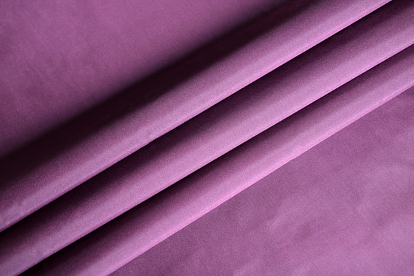 Tessuto Taffetas Cangiante UN001480 per Abbigliamento