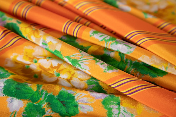 Flowers, Stripes Print Apparel Fabric ST000357