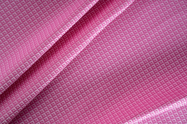Tie Jacquard Apparel Fabric UN001213