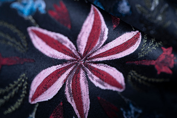Flowers Jacquard Apparel Fabric UN001223