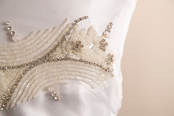 Tessuto Ricamo Flora 1286A ZC000008 per Abbigliamento