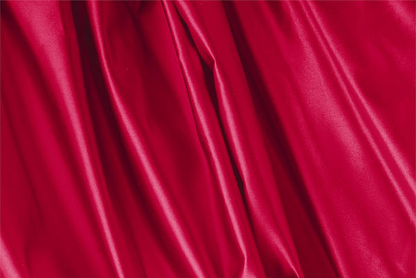Tessuto Duchesse Rubino per Abbigliamento
