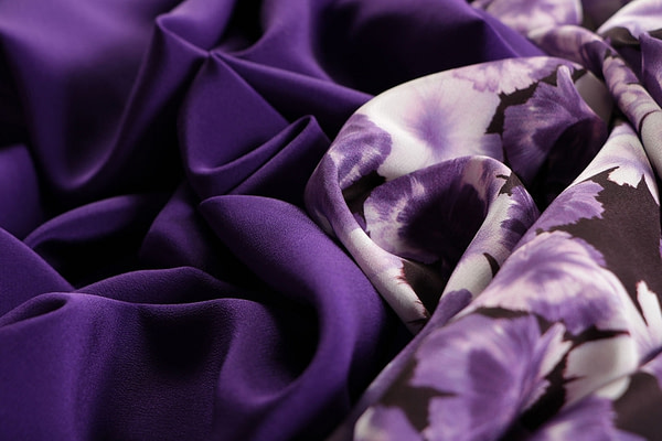 Tissus violets en crêpe de chine de pure soie