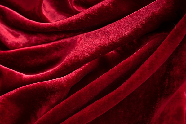Velluto in seta e viscosa rosso scarlatto per abbigliamento