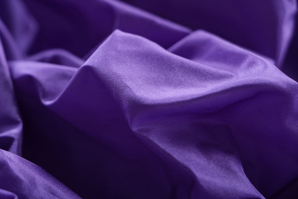 Iris purple taffeta fabric in pure silk | new tess