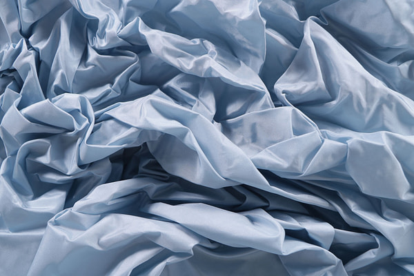 Light blue taffeta fabric in pure silk | new tess