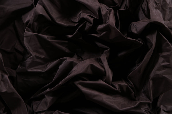 Dark brown taffeta fabric in pure silk | new tess