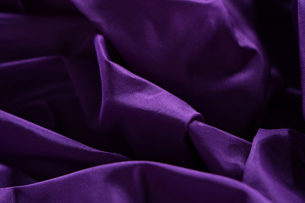 Bishop purple taffeta fabric in pure silk | new tess