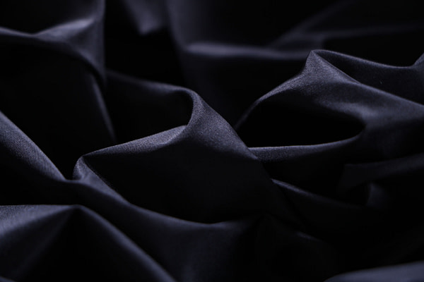 Navy blue taffeta fabric in pure silk | new tess