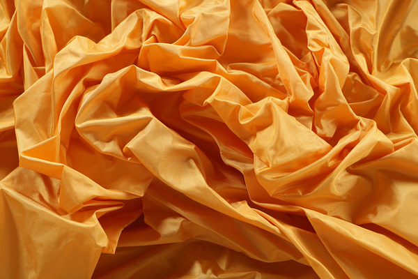 Arancio yellow taffeta fabric in pure silk | new tess