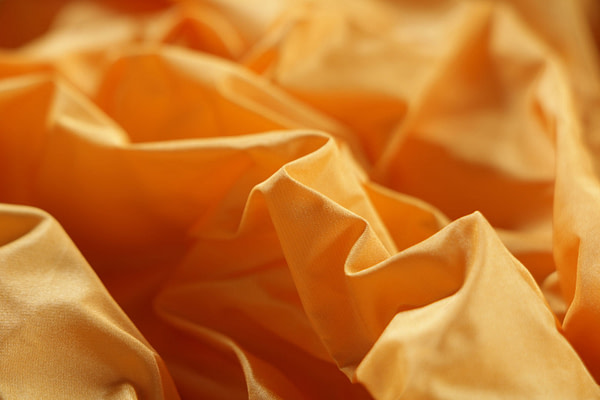 Arancio yellow taffeta fabric in pure silk | new tess