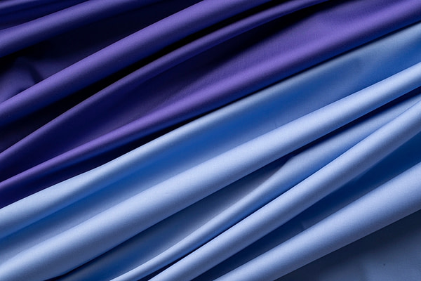 Fine purple and light blue lightweight stretch cotton sateen fabric | new tess