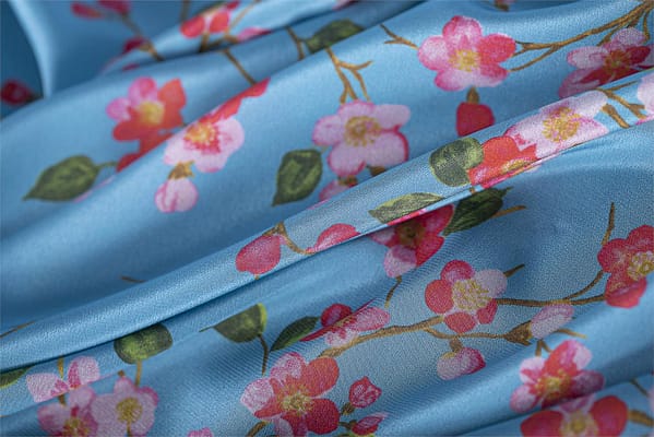Pure silk crepe de chine fabric with floral print | new tess