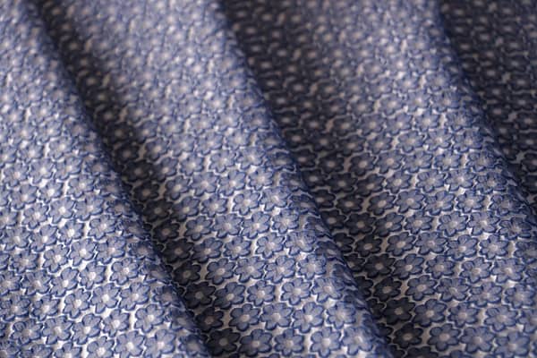 Tessuto Blu in Poliestere per abbigliamento