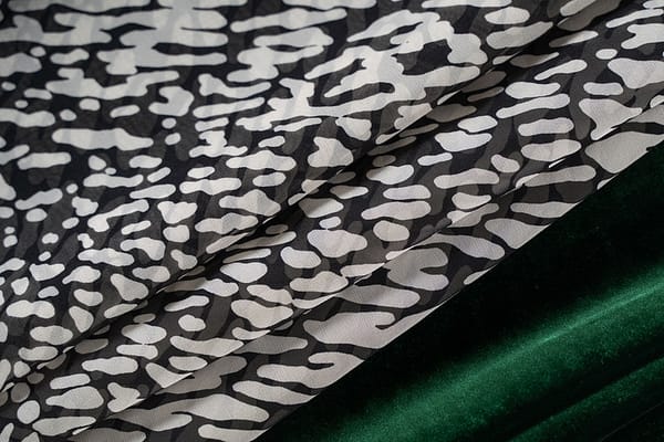 Spotted silk georgette apparel fabric | new tess