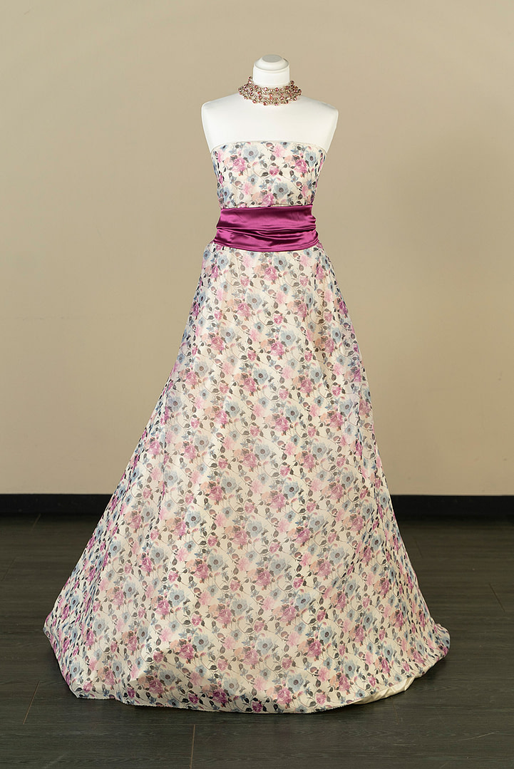 Pink floral georgette-fabric for dressmaking and high fashion | new tess