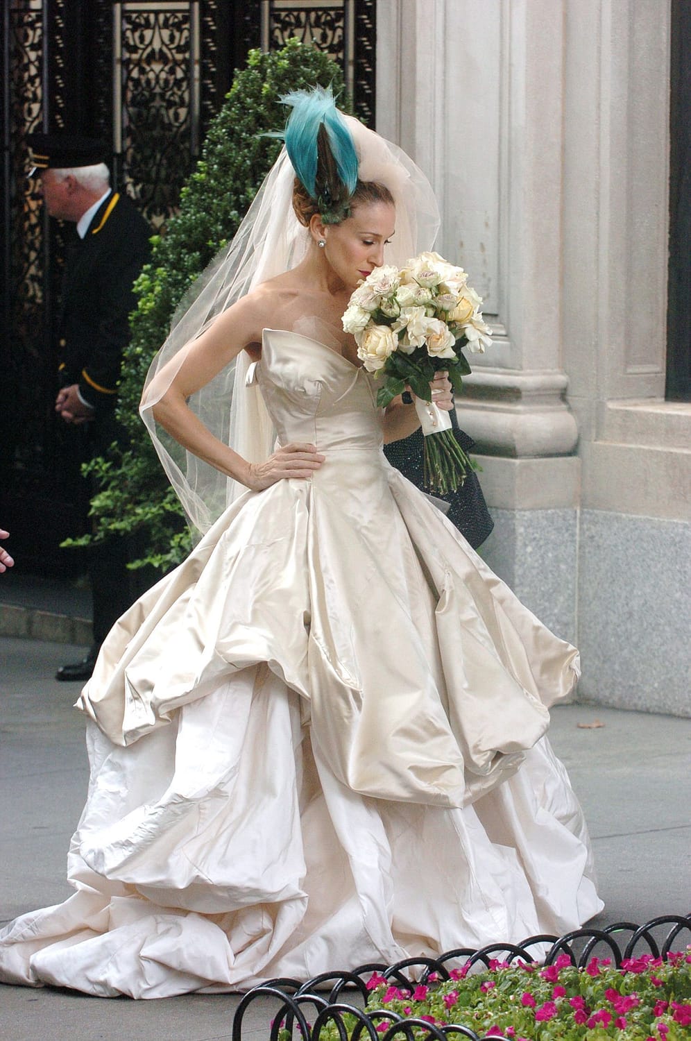wedding dress of Carrie Bradshaw