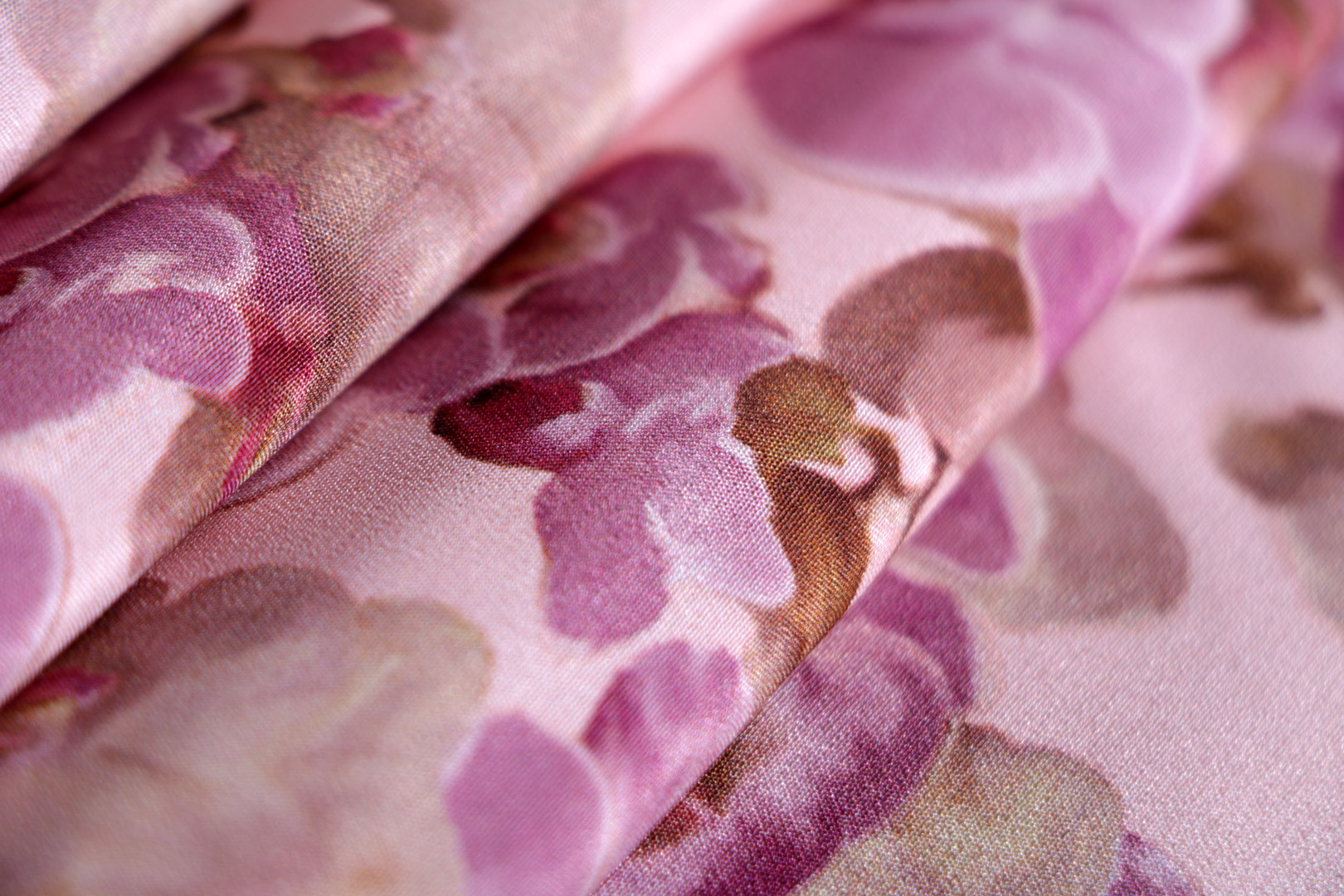 Pink Silk Apparel Fabric ST000679