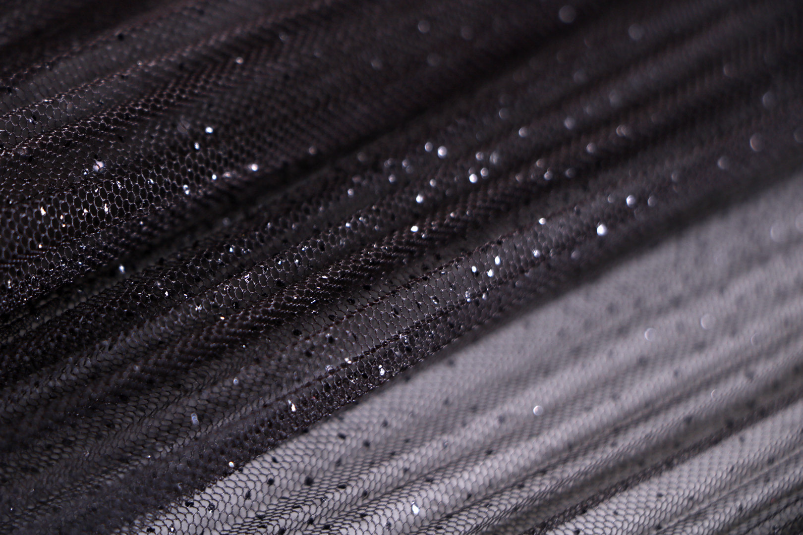 Tessuto d pzzo tulle con pallettes gltterato, tessuto d pzzo con pallettes stelle e luna