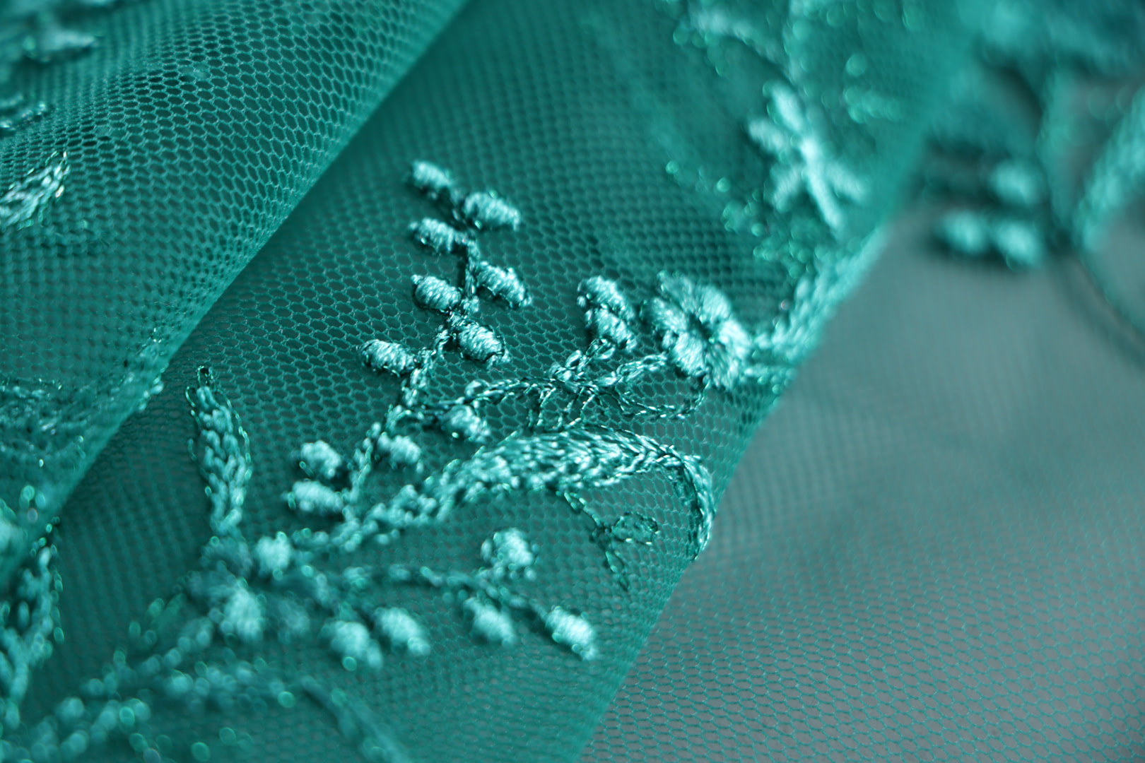 Green Polyester Apparel Fabric TC001090