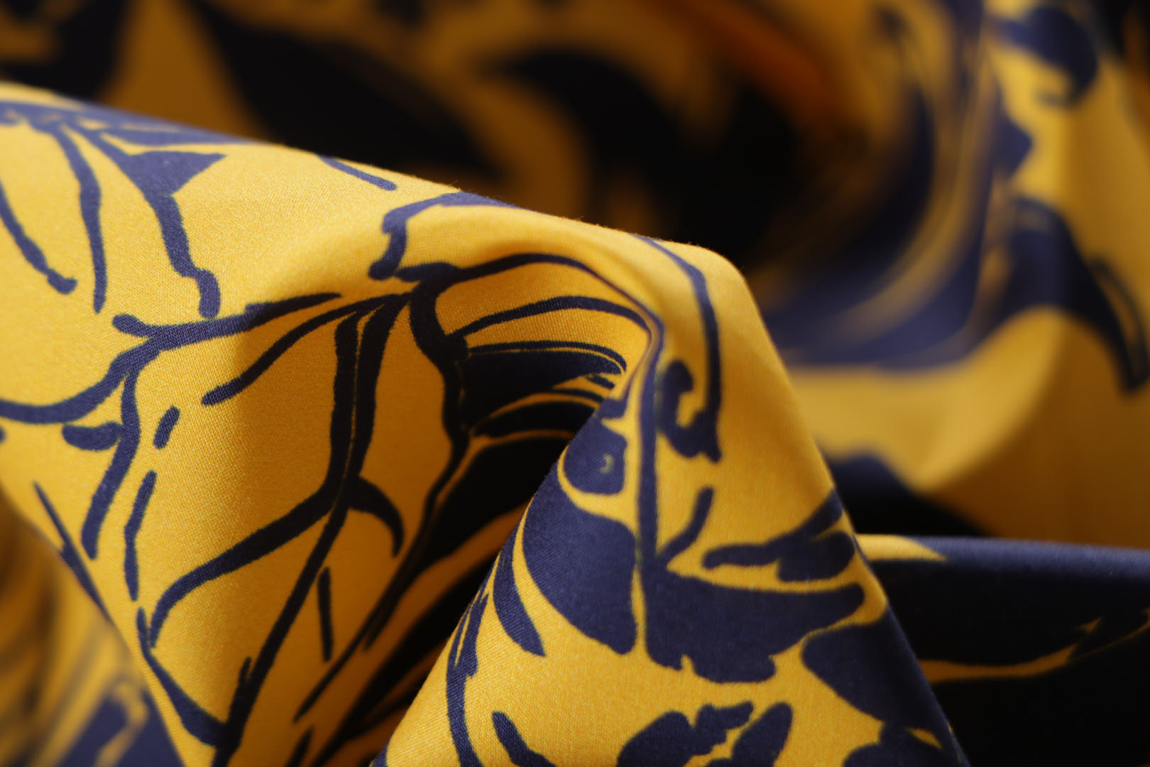 Flowers Print Apparel Fabric ST000823