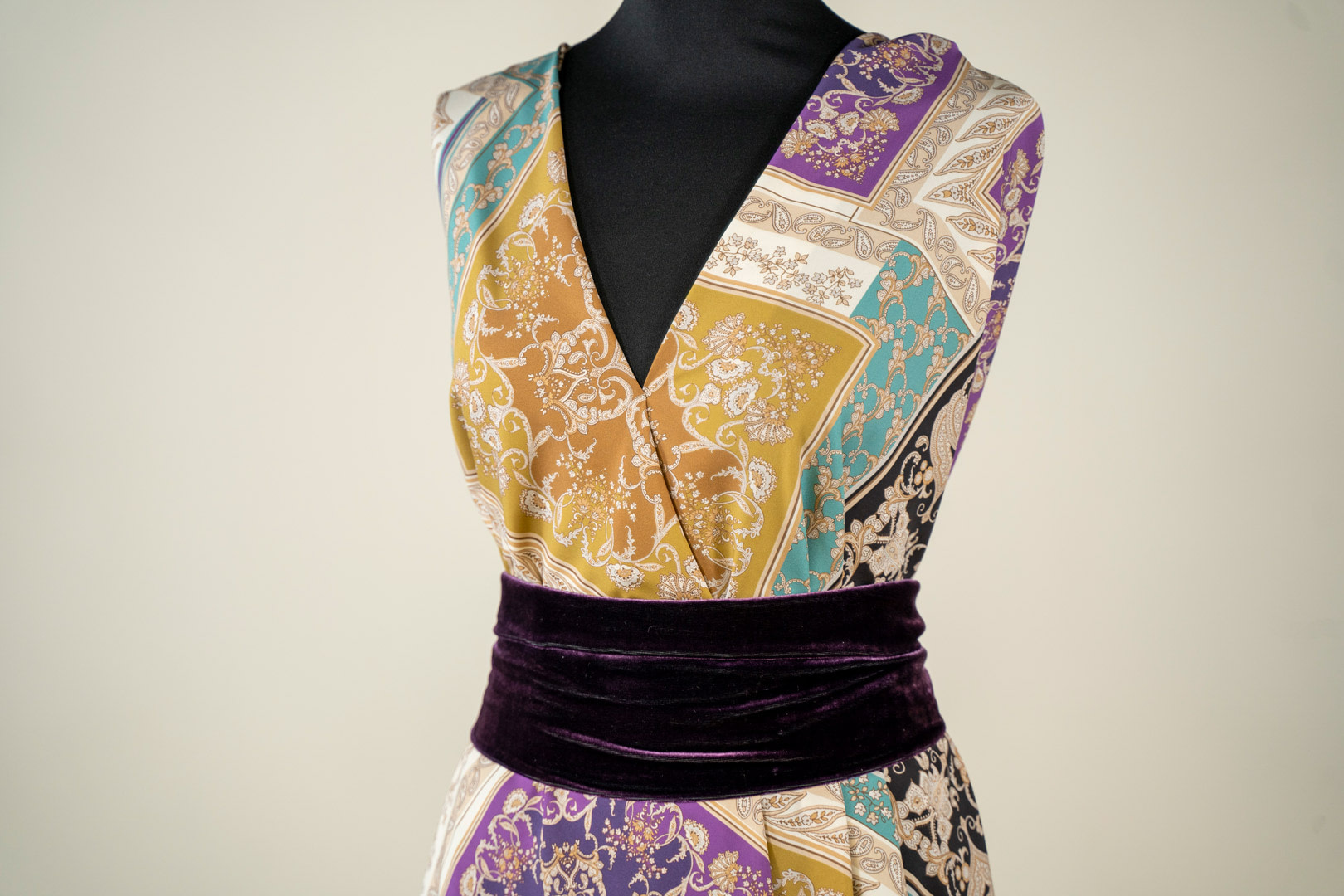 Sciarpa Hijab In Seta E Viscosa Premium Medina - 170x70 Cm, Elegante, Multiuso, Per Tutte Le Stagioni - Foto 5