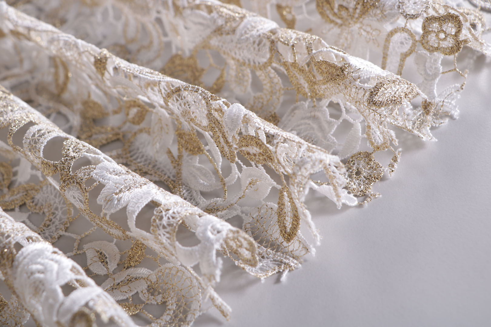 Laces-Embroidery Apparel Fabric TC001269