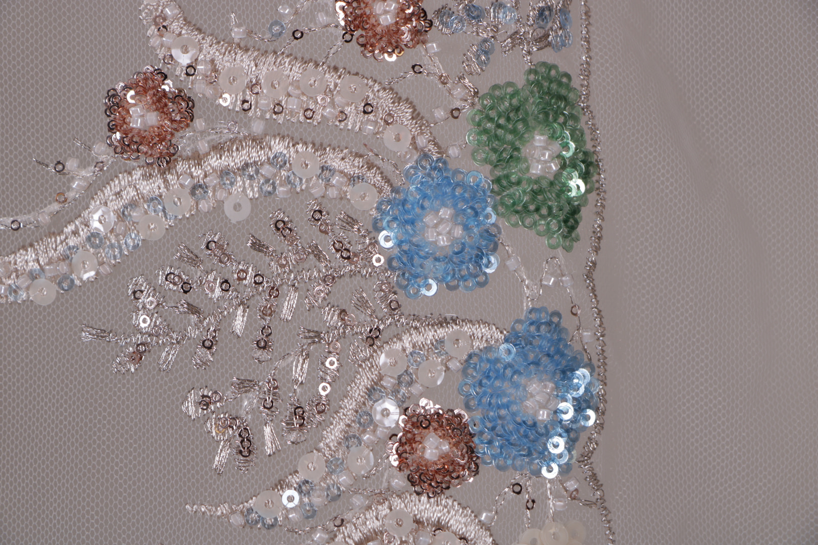 Tulle Ricamo Ramage con Fiori TC001396