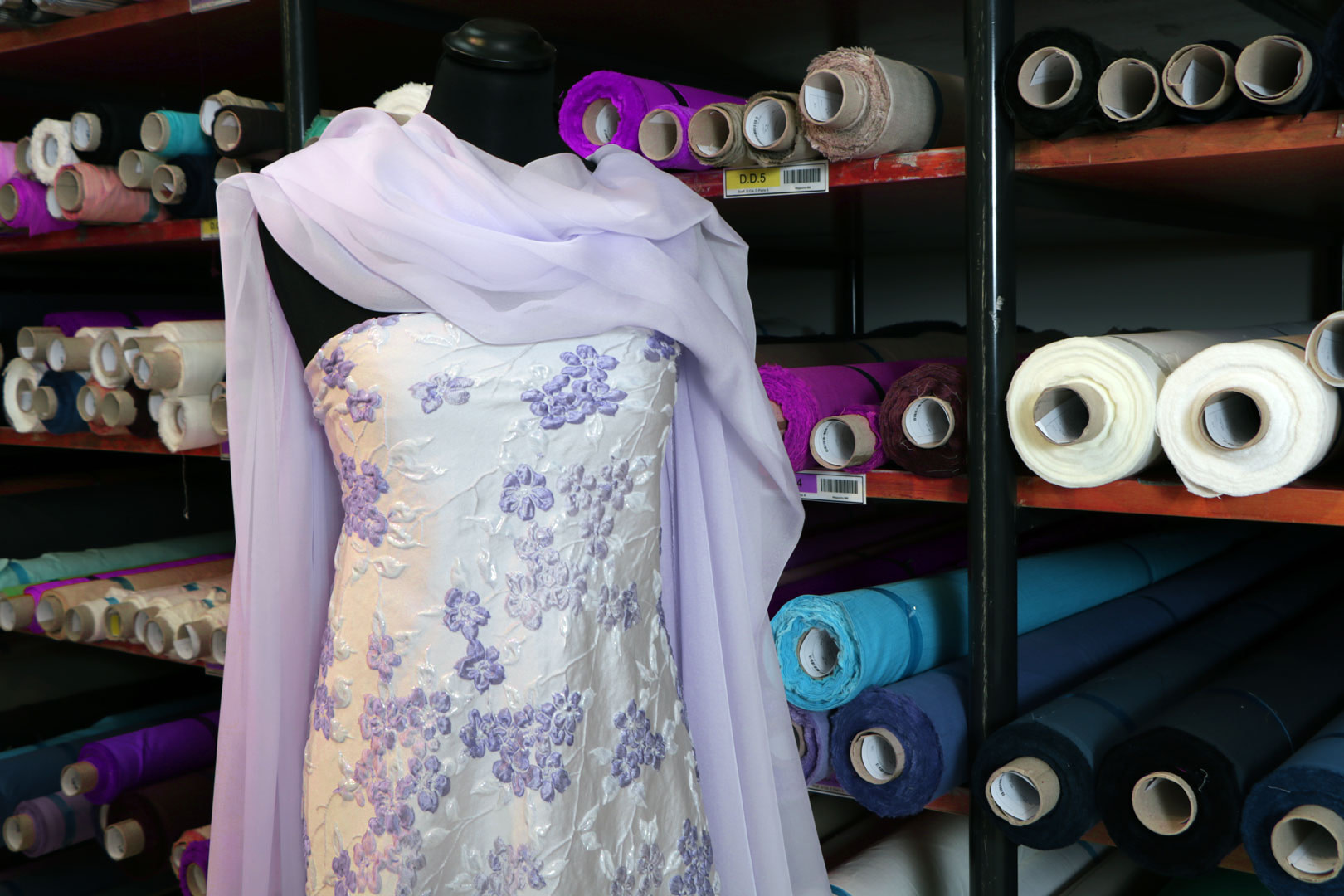 Tissu Jacquard 003 Violet pour habillement - Main Image